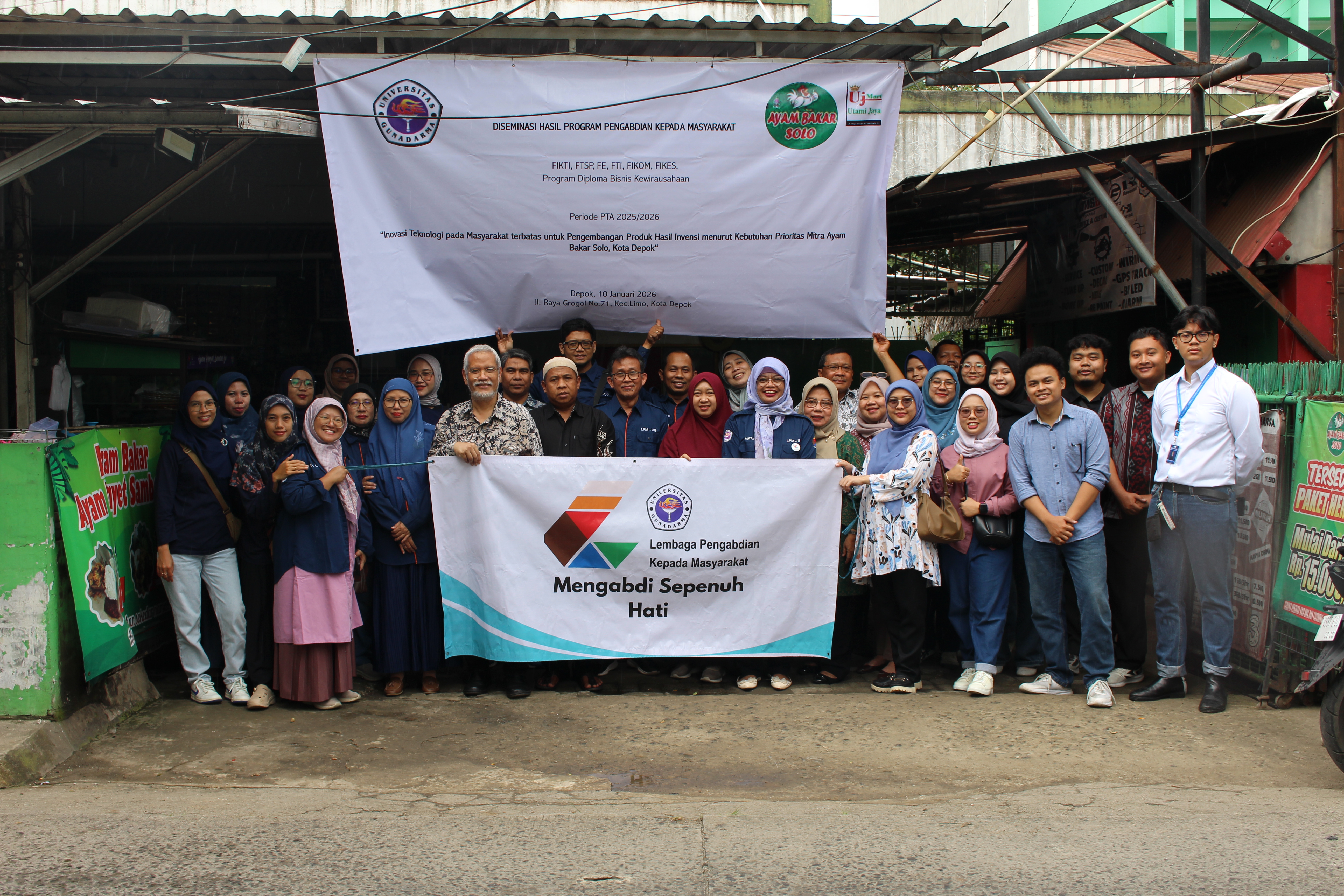 galeri - Inovasi Teknologi Terpadu: Universitas Gunadarma Transformasi UMKM Ayam Bakar Solo Depok Menuju Era Digital